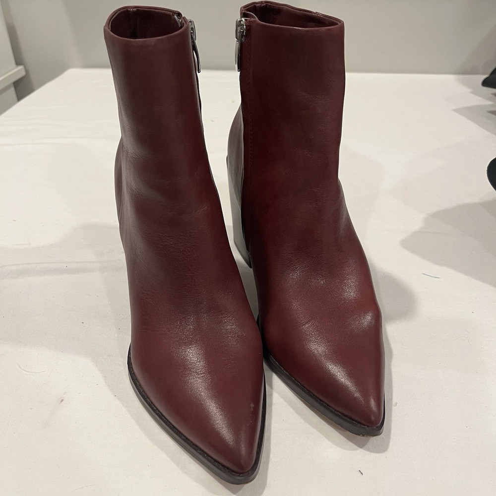 Nine West Pointed Ankle Boot Burgendy Leather Size 7.5